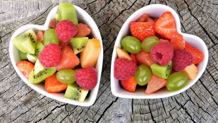 Fruitarian diet: secrets, risks and cons