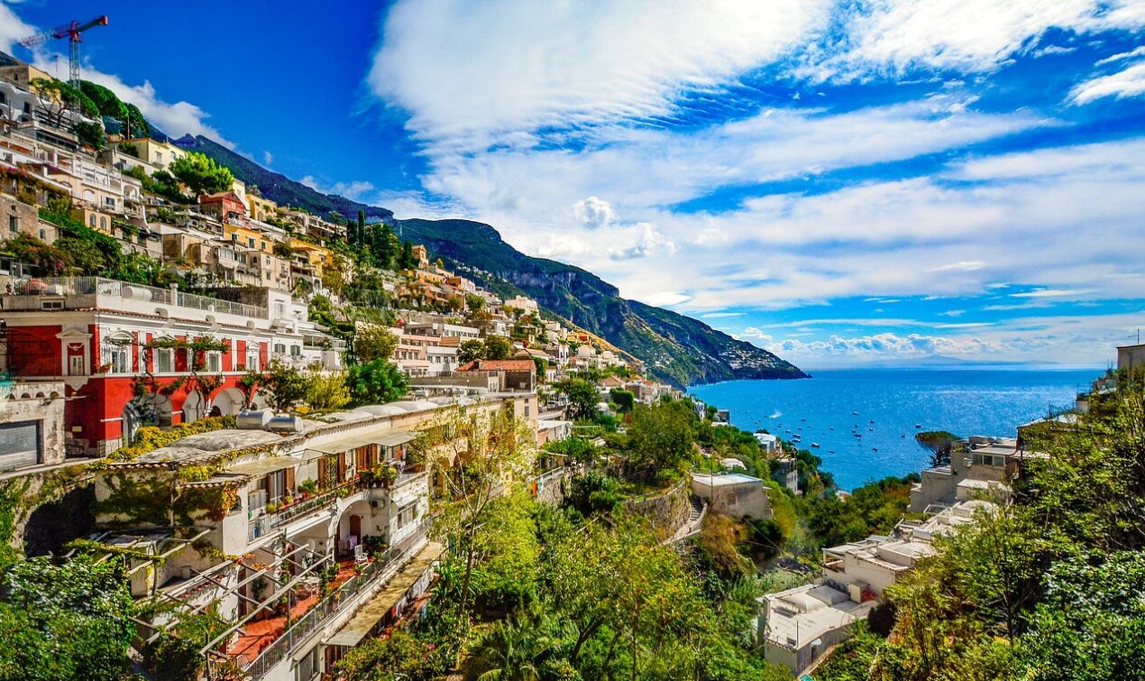 how much does it cost to live in the mediterranean
