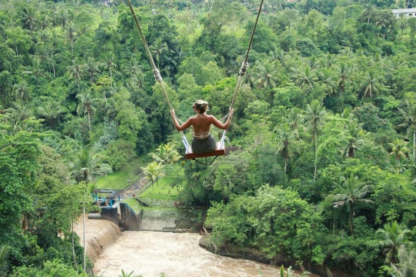 Life Between Continents: Inside the Journey of Dr. Laura Princivalli, a Digital Nomad Psychologist in Bali